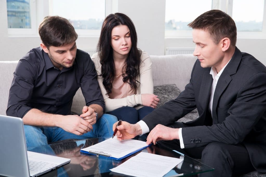 La Mejor Firma con Abogados Especializados Para Prepararse Para su Caso Legal, Representación Legal de Abogados Expertos La Mirada California
